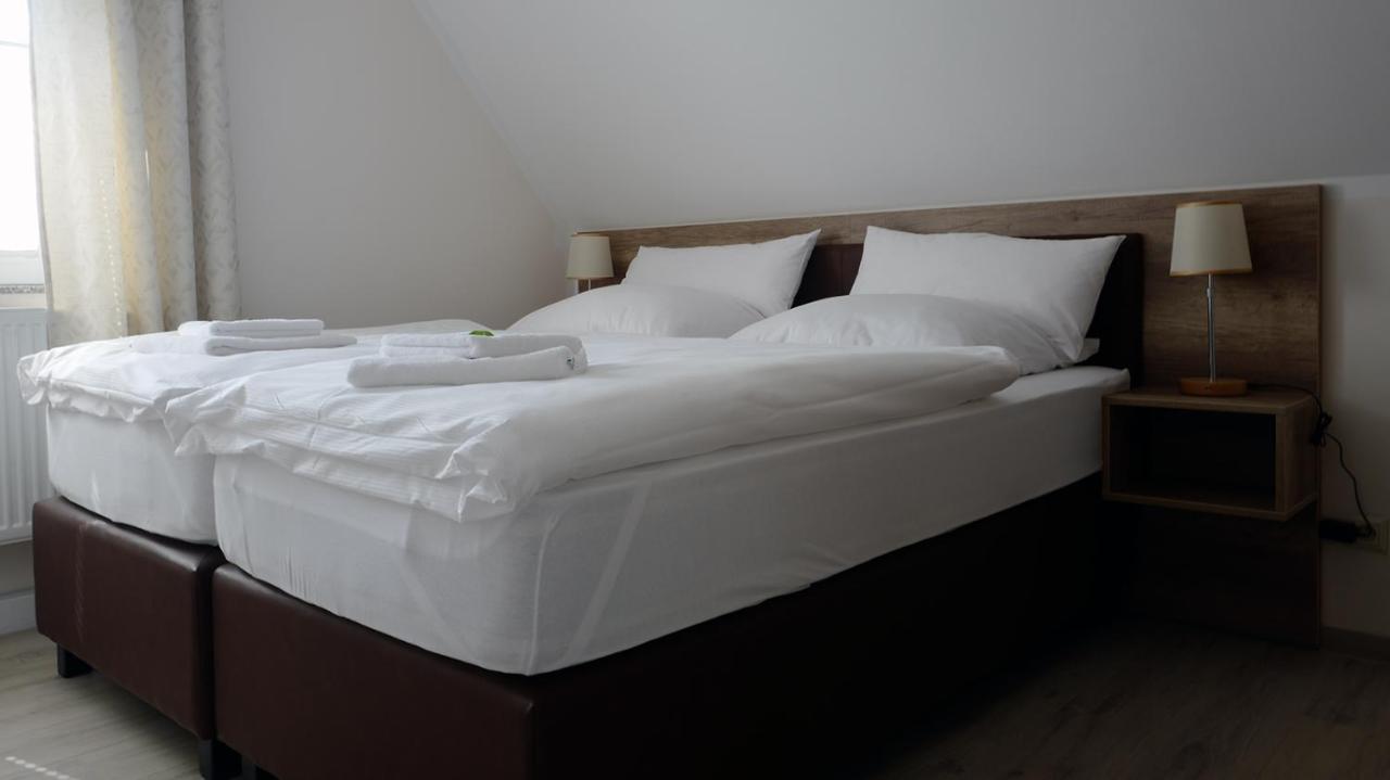 Kolpings-Gaestehaus ฮาเซลลุนเนอ ภายนอก รูปภาพ